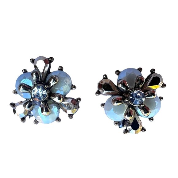 Vintage Gold & White MCM Starburst Clip-On Earrings With Rhinestones - Picture 7 of 7